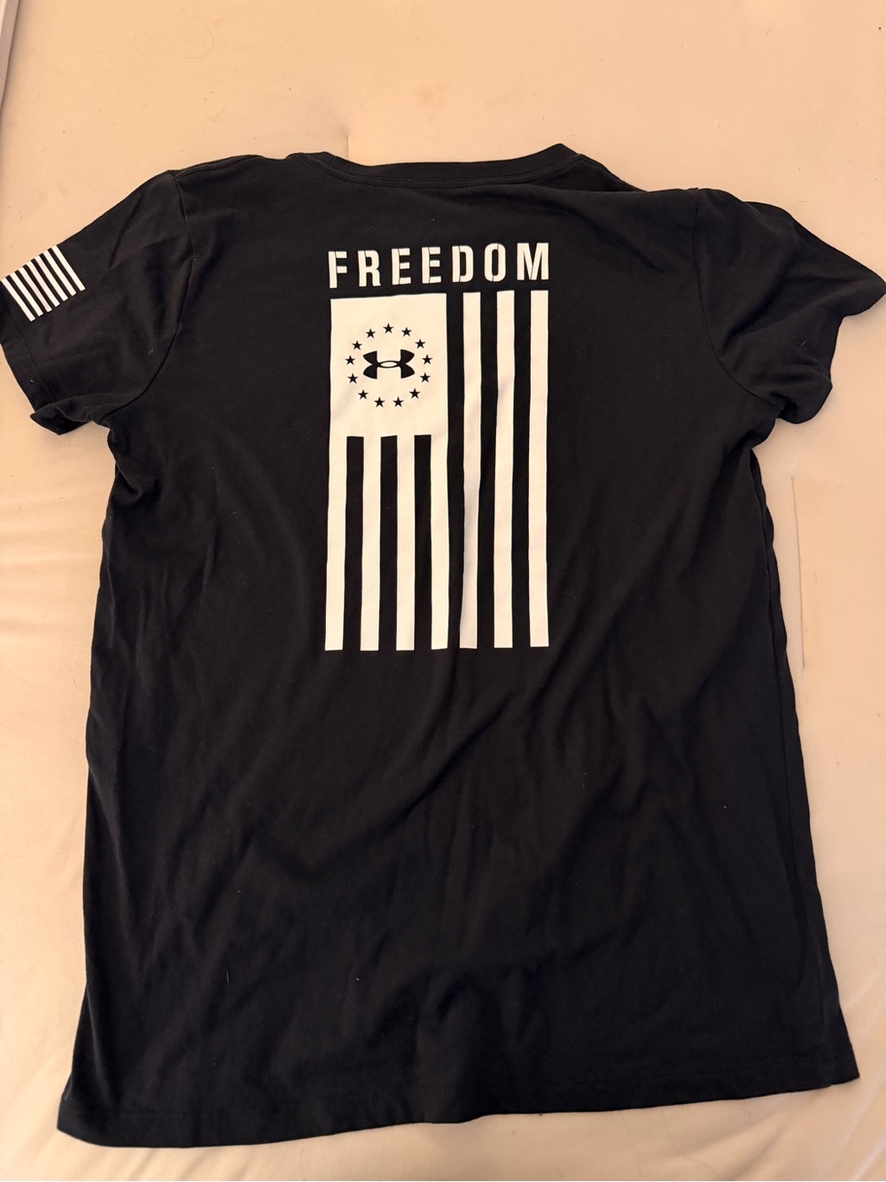 Under Armour Black 'Freedom' Graphic Short-Sleeve Tee
